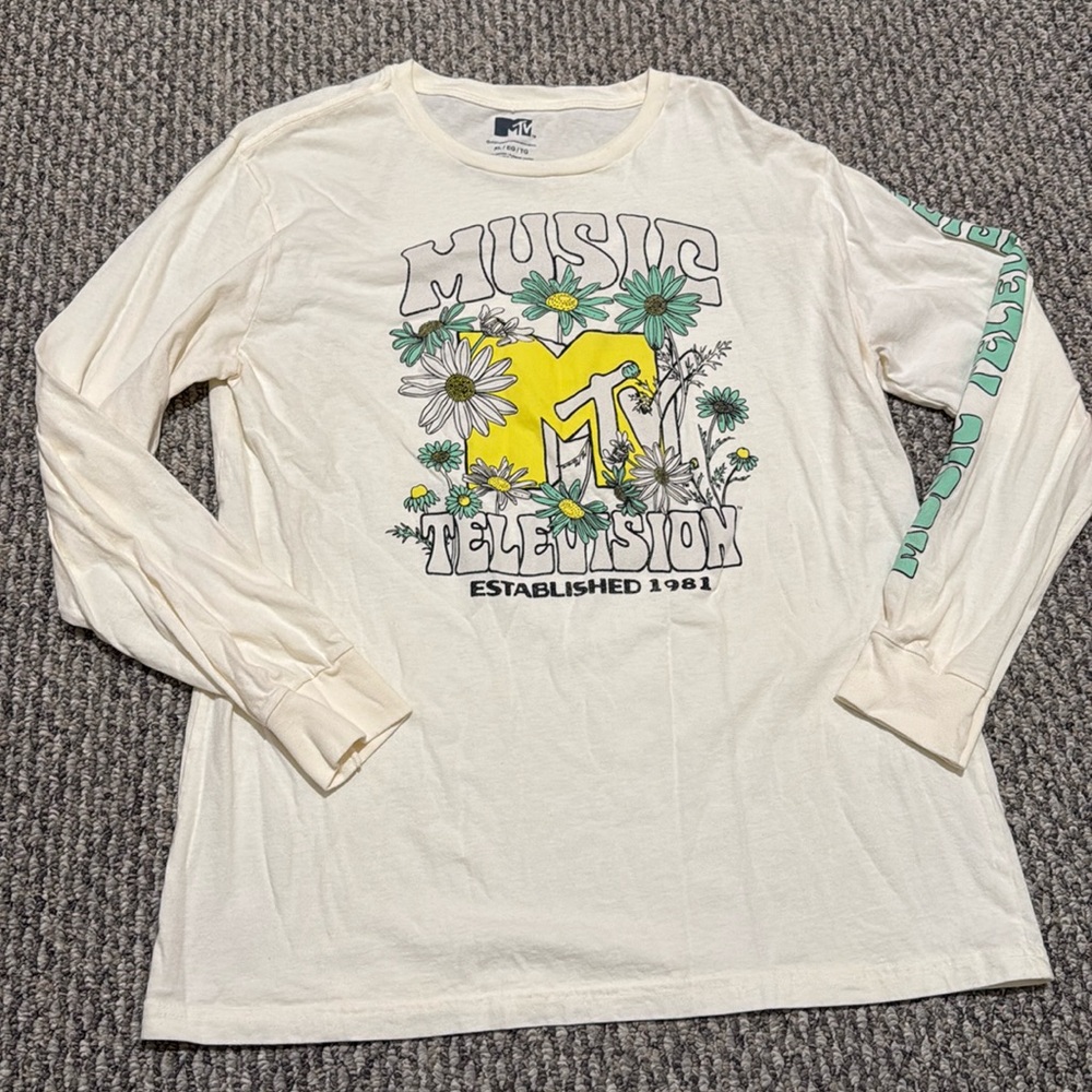 MTV long sleeve